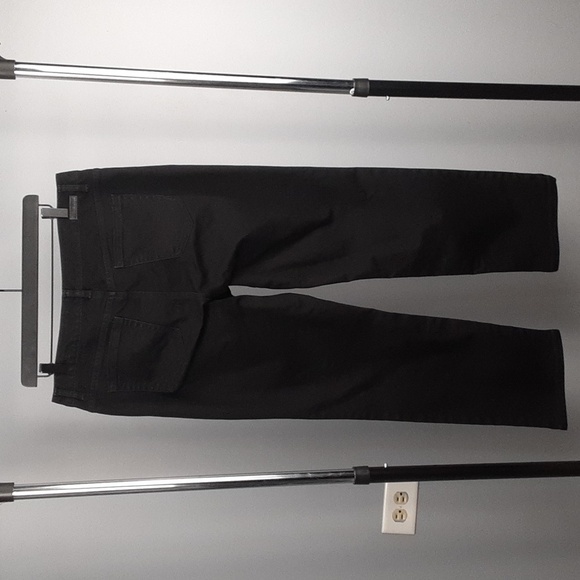 Jones New York Black Gramercy Curvy Bootcut Jeans - Picture 10 of 11